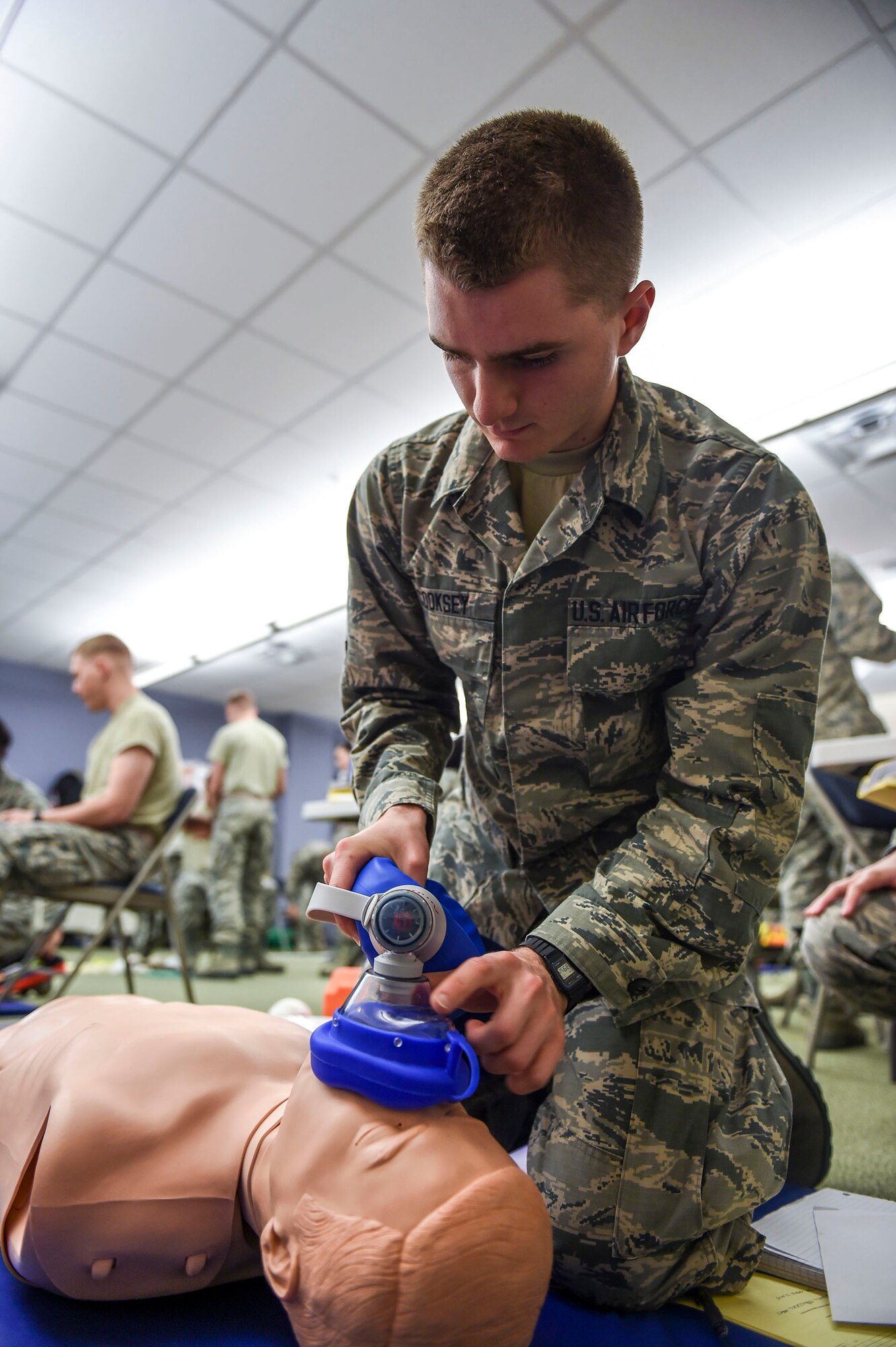 Airman Basic Wellington Cooksey, basic medical technician corpsman program student, practices the bag valve mask on an simulated apneic patient Dec. 17, 2015, at the Medical Education and Training Campus on Joint Base San Antonio-Fort Sam Houston, Texas. The technical training student is assigned to the new 59th Training Group. The 59th TRG supports military medical service and medical readiness training for the approximately 12,100 students who train annually at the METC. The unit also supports training and evaluation programs at two operating locations, one detachment and 17 sites around the world