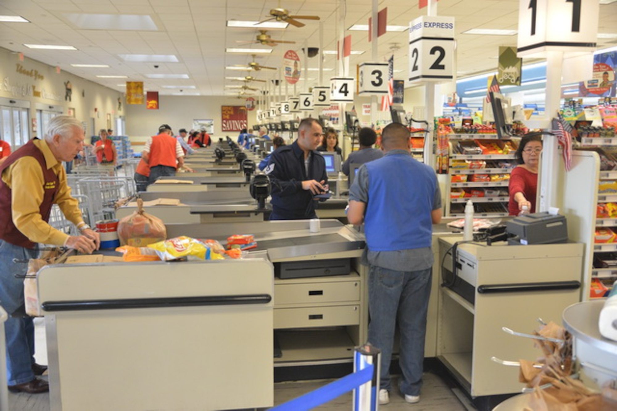 The Kirtland Commissary will close at 4 p.m. Jan. 24, and will remained closed until 8 a.m. Jan. 27. The commissary is being closed as part of an agency-wide program that changes how products are displayed on shelving throughout a commissary in order to better serve customer shopping patterns. (Photo by Todd Berenger)