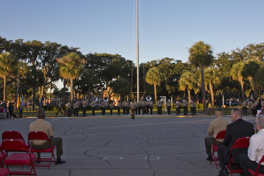 Commandant of the Marine Corps, Gen. Robert B. Neller, and Sgt. Maj. of the Marine Corps Ronald L. Green visit Marines at Marine Corps Recruit Depot, S.C., Oct. 16, 2015. Neller and Green outlined the Corps current priorities, expectations, listened and answered Marines' questions. (U.S. Marine Corps photo by Sgt. Gabriela Garcia/Released)