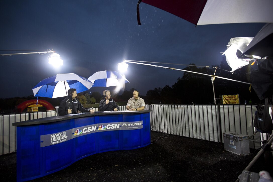 Commandant of the Marine Corps, Gen. Robert B. Neller, appears as a guest with Comcast SportsNet before the Marine Corps Marathon at Arlington, Va., Oct. 25, 2015. Over 30,000 runners participated in the 26.2 mile, 40th annual Marine Corps Marathon. (U.S. Marine Corps photo by Sgt. Gabriela Garcia/Released)