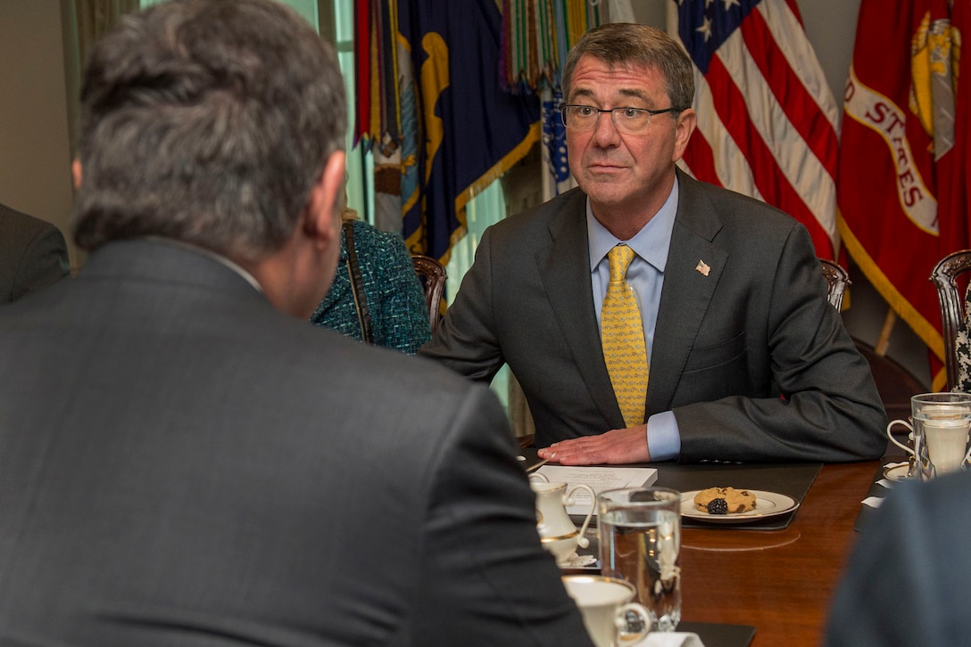 Defense Secretary Ash Carter meets with Jordanian King Abdullah II at the Pentagon, Jan. 11, 2016. DoD photo by Air Force Senior Master Sgt. Adrian Cadiz