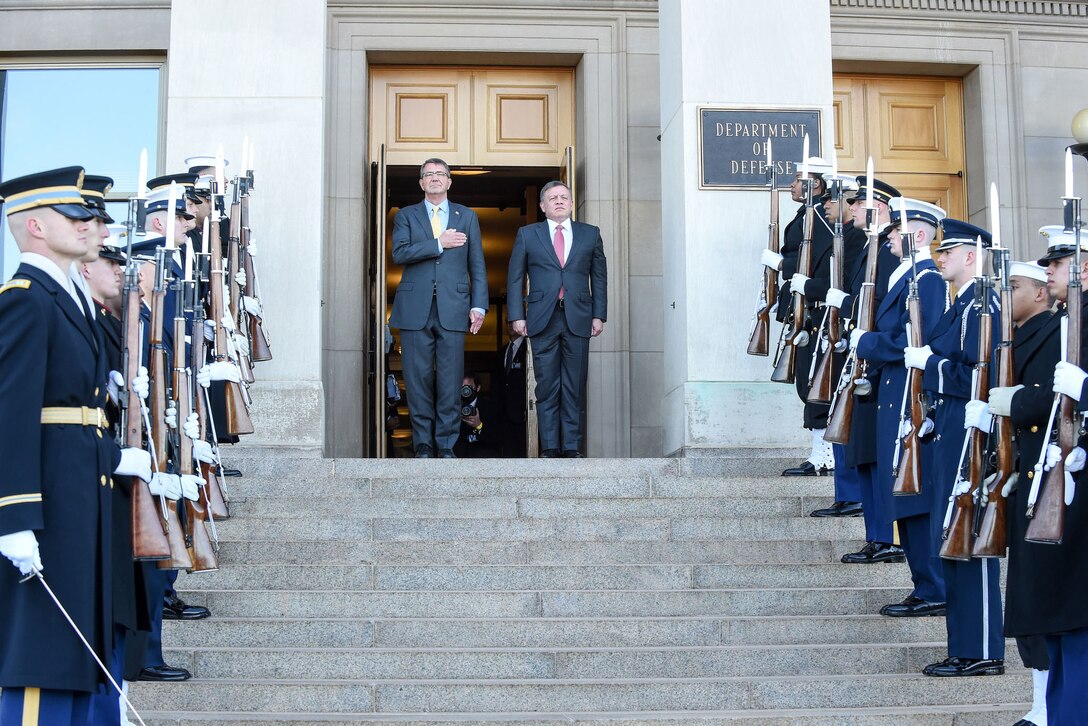 U.S. Defense Secretary Ash Carter renders honors during an enhanced honor cordon welcoming Jordanian King Abdullah II to the Pentagon, Jan. 11, 2016. DoD photo by Army Sgt. 1st Class Clydell Kinchen