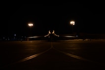 A B-1 bomber from the 28th Bomb Wing sits on the flightline at Ellsworth Air Force Base, S.D., Dec. 8, 2015. Ellsworth is home to 27 B-1s considered to be the backbone of America’s long-range strike bomber force. (U.S. Air Force photo by Airman Sadie Colbert/Released)