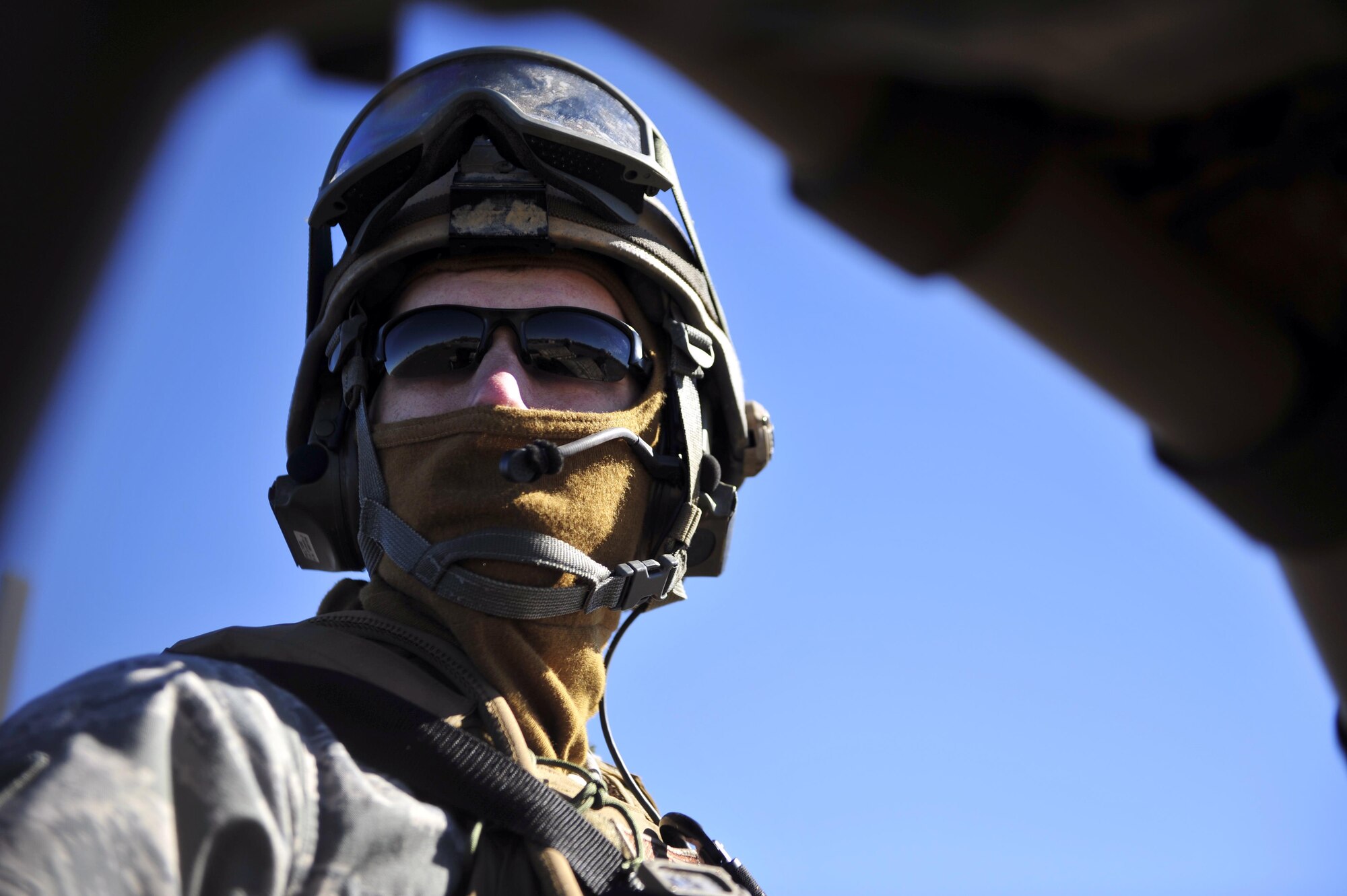 A 1st Special Operations Security Forces Airman scans his area of responsibility for threats during exercise Frigid Archer 2016 at Eglin Range, Fla., Jan. 9, 2016. Frigid Archer tested 1st Special Operations Wing Air Commandos’ expertise through a myriad of operational and support requirements. (U.S. Air Force photo by Staff. Sgt. Tyler Placie)