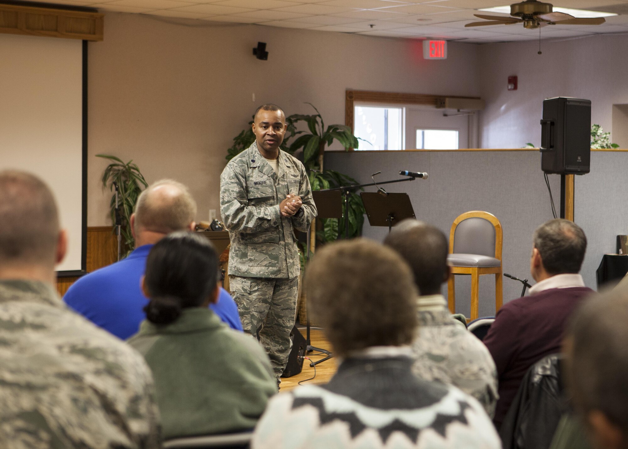 Lt. Col. Tytonia Moore, 90th Missile Wing chief of safety, speaks to wing staff personnel on F.E. Warren Air Force Base, Wyo., Jan. 11, 2016, during a 20th Air Force Safety Down-Day. The down day was part of a 20th Air Force wide initiative to reinforce safety as a high priority. (U.S. Air Force photo by Lan Kim)