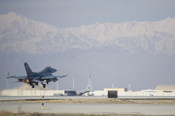 An F-16 Fighting Falcon from the 421st Expeditionary Fighter Squadron departs on a sortie from Bagram Airfield, Afghanistan, Jan. 8, 2016. Airmen assigned to the 421st Fighter Squadron, known as the “Black Widows,” from Hill Air Force Base, Utah, support both Operation Freedom’s Sentinel and NATO’s Resolute Support mission.(U.S. Air Force photo/Tech. Sgt. Robert Cloys)