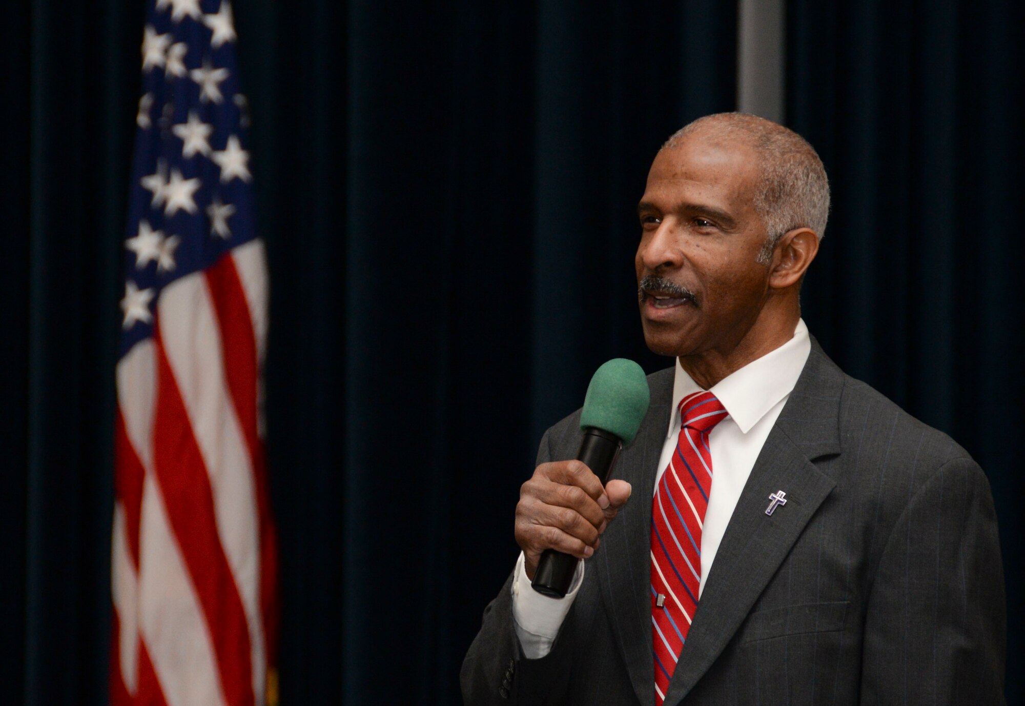 Bruce Ewing, Shreveport Community Church associate pastor, engages the audience during the Martin Luther King Jr. commemorative worship service at Barksdale Air Force Base, La., Jan. 14, 2016. The African American Heritage Committee hosted the event and members of the Shreveport Community Church volunteered their time to make the event a success. (U.S. Air Force photo by Senior Airman Amanda Morris)