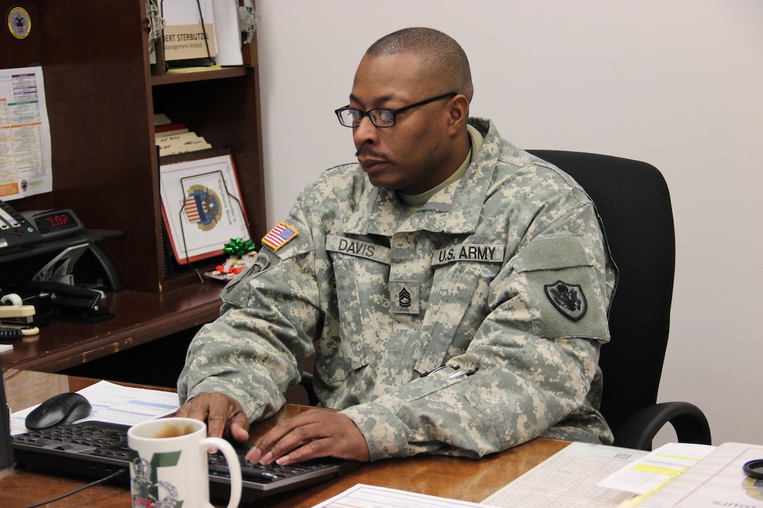 Army Sgt. 1st Class Bradrick Davis, transportation Non-Commissioned Officer in Charge at Defense Logistics Agency Distribution Susquehanna, Pa., has been awarded the Distribution Senior Non-Commissioned Officer of the Quarter for fourth quarter, fiscal year 2015.