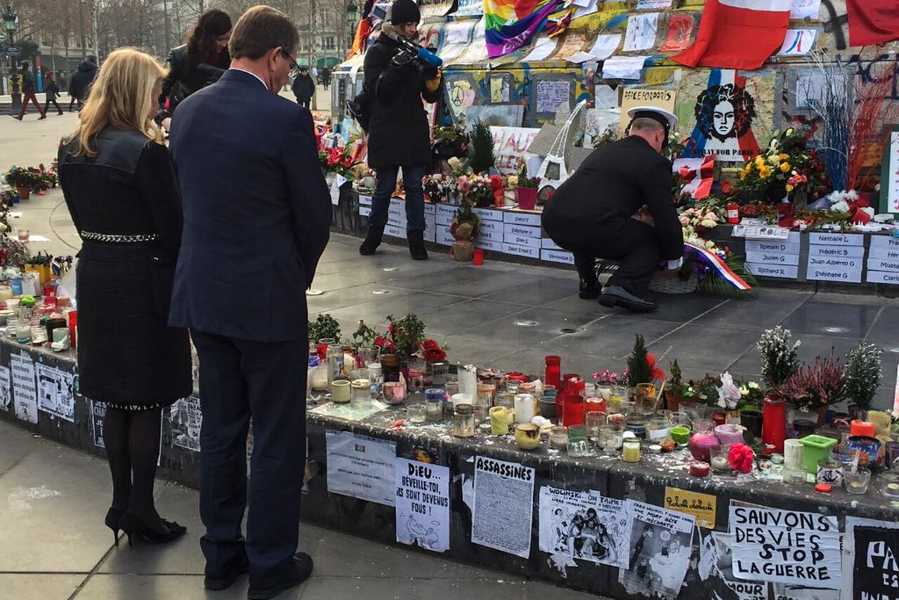 U.S. Defense Secretary Ash Carter pays respects as a military member places his wreath at the Place de La Republique in Paris, Jan. 20, 2016, in memory of the victims of the November attacks. Carter is in Paris to meet with his French counterpart and attend a defense ministerial, which will address the fight against the Islamic State in Iraq and the Levant. DoD photo by Stephanie Dreyer