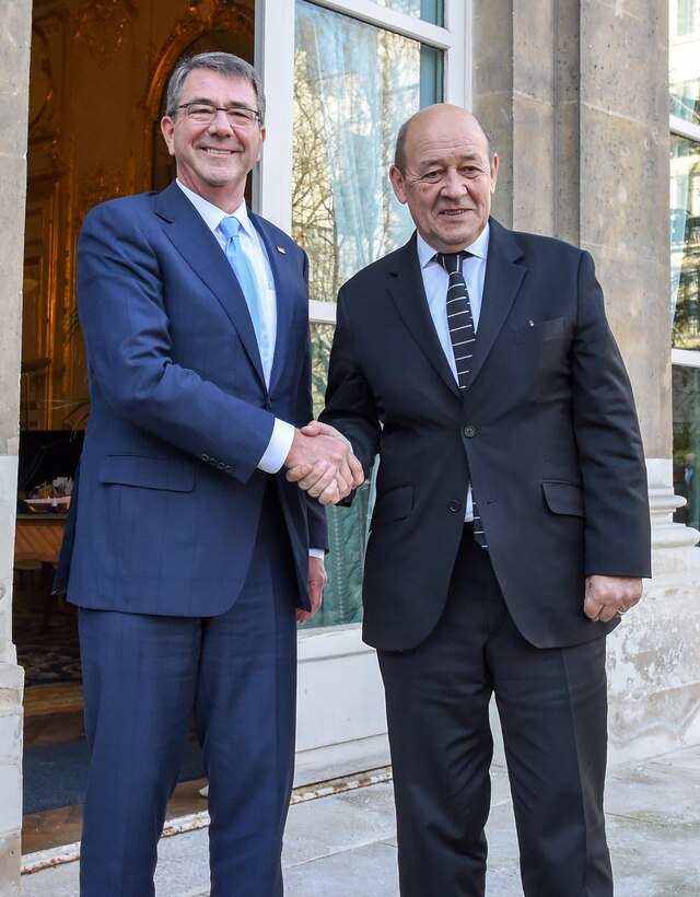 U.S. Defense Secretary Ash Carter, right, and French Defense Minster Jean-Yves Le Drian shake hands in Paris, Jan. 20, 2016. DoD photo by Army Sgt. 1st Class Clydell Kinchen