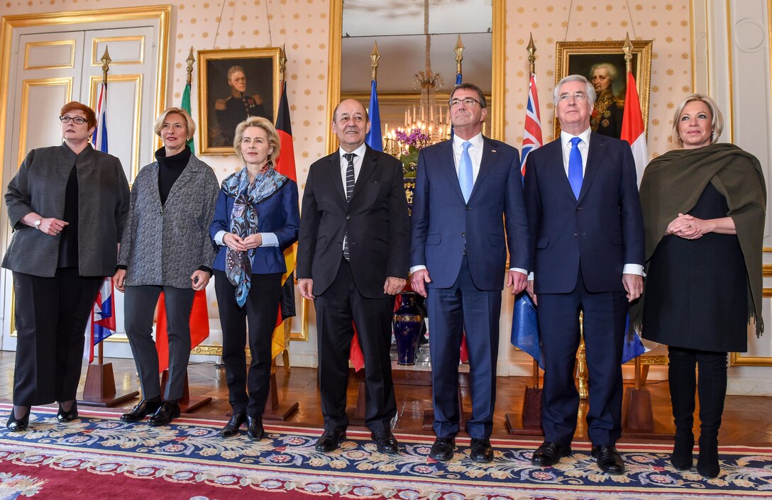 From left to right: Australian Defense Minister Marise Payne; Italian Defense Minister Roberta Pinotti; German Defense Minister Ursula von der Leyen; French Defense Minister Jean-Yves Le Drian; U.S. Defense Secretary Ash Carter; British Defense Secretary Michael Fallon; and Dutch Defense Minister Jeanine Hennis-Plasschaert pose for a photo in Paris, Jan. 20, 2016. DoD photo by Army Sgt. 1st Class Clydell Kinchen