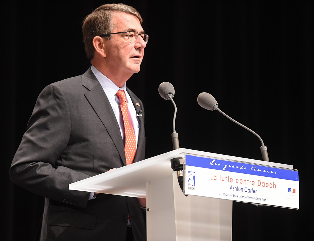 U.S. Defense Secretary Ash Carter delivers remarks at Ecole Militaire in Paris, Jan. 21, 2016. DoD photo by Army Sgt. 1st Class Clydell Kinchen