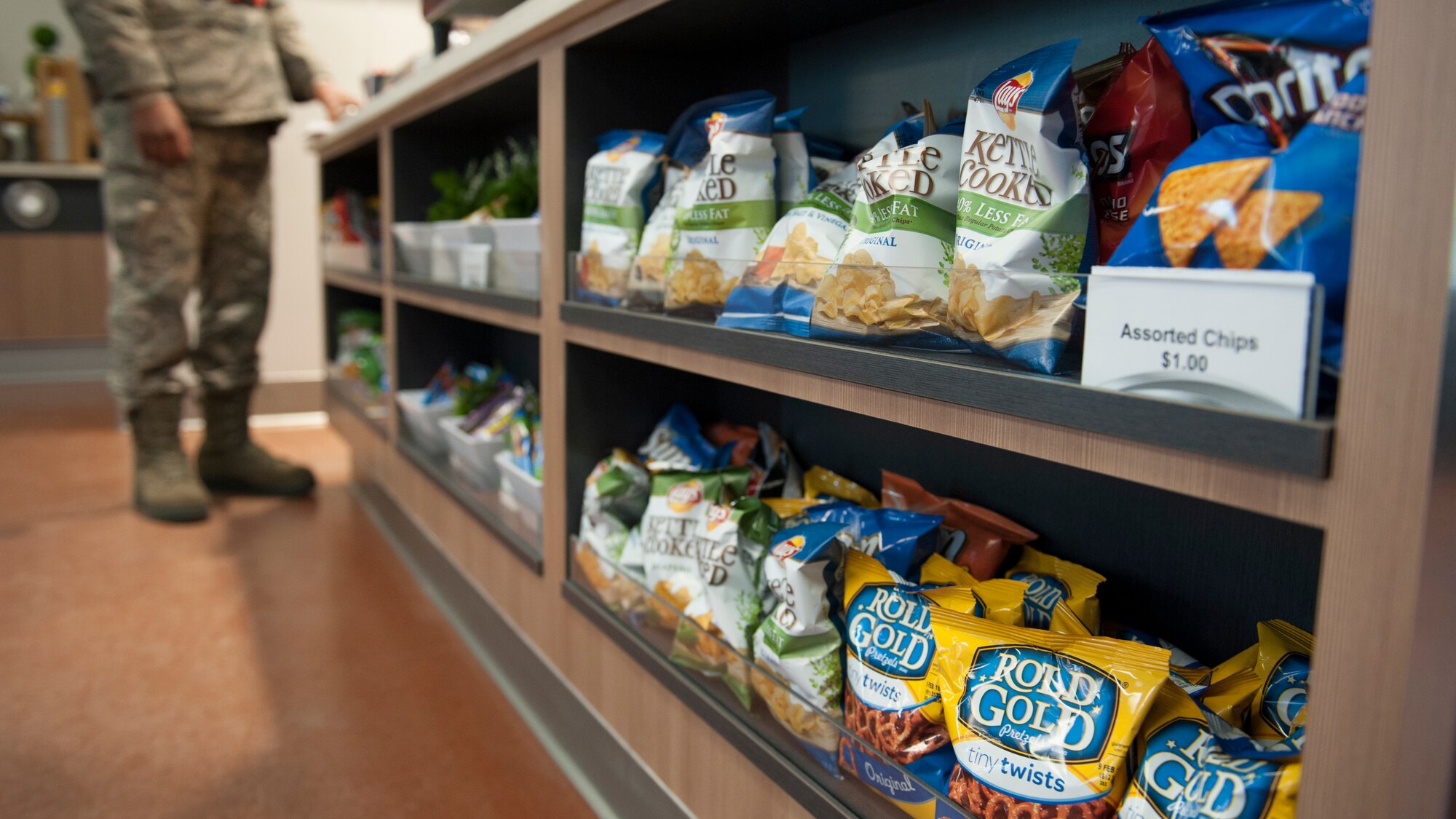 A variety of snack foods sit on display at the newly opened Heavy Lifters flight line food kiosk Jan. 19, 2016, at Dover Air Force Base, Del. Heavy Lifters is open to all Team Dover personnel seven days a week from 10 a.m. to 10 p.m. (U.S. Air Force photo/Senior Airman Zachary Cacicia)