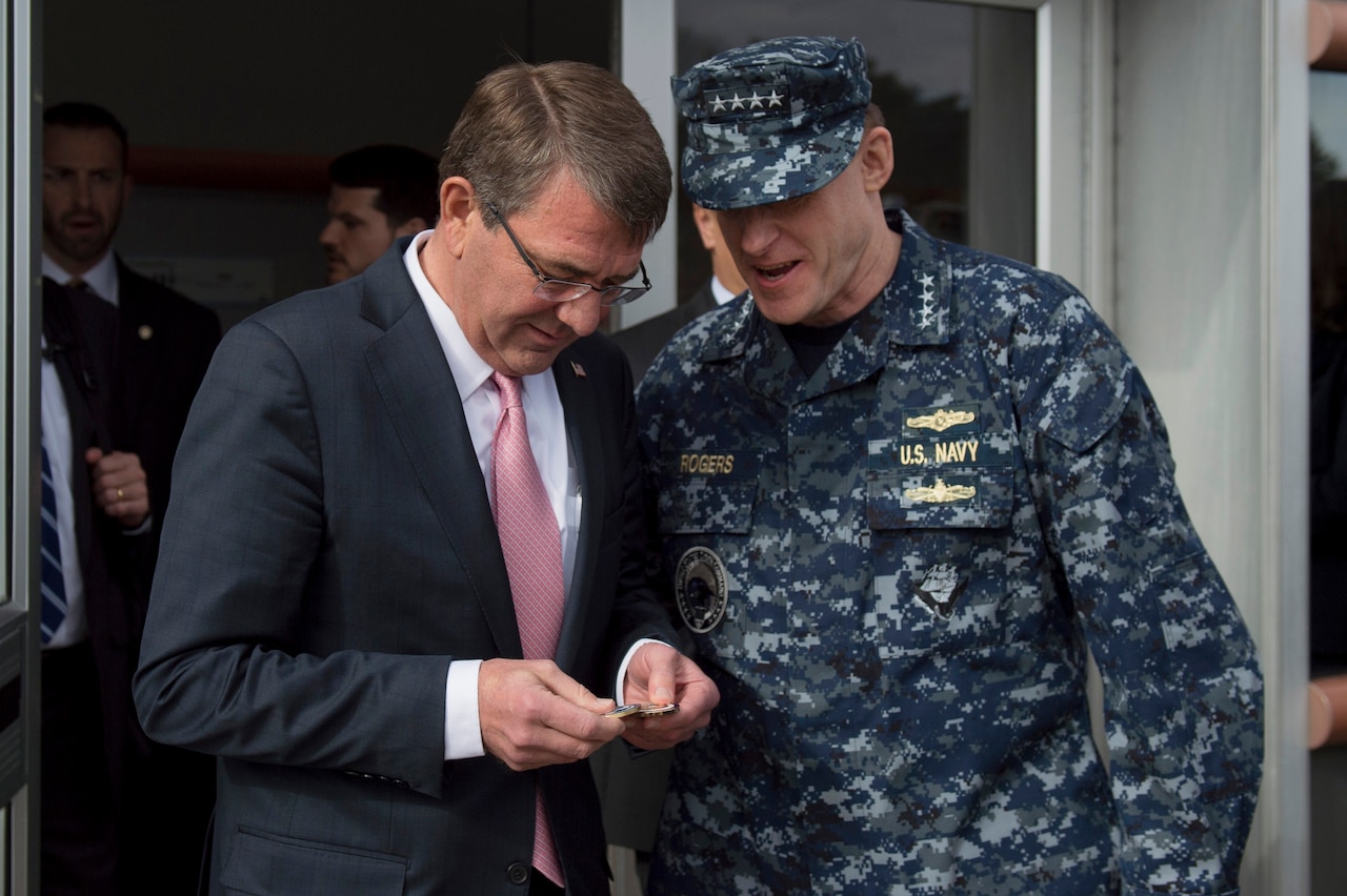 Carter Encourages Cyber Command to Intensify Fight Against ISIL gt U S