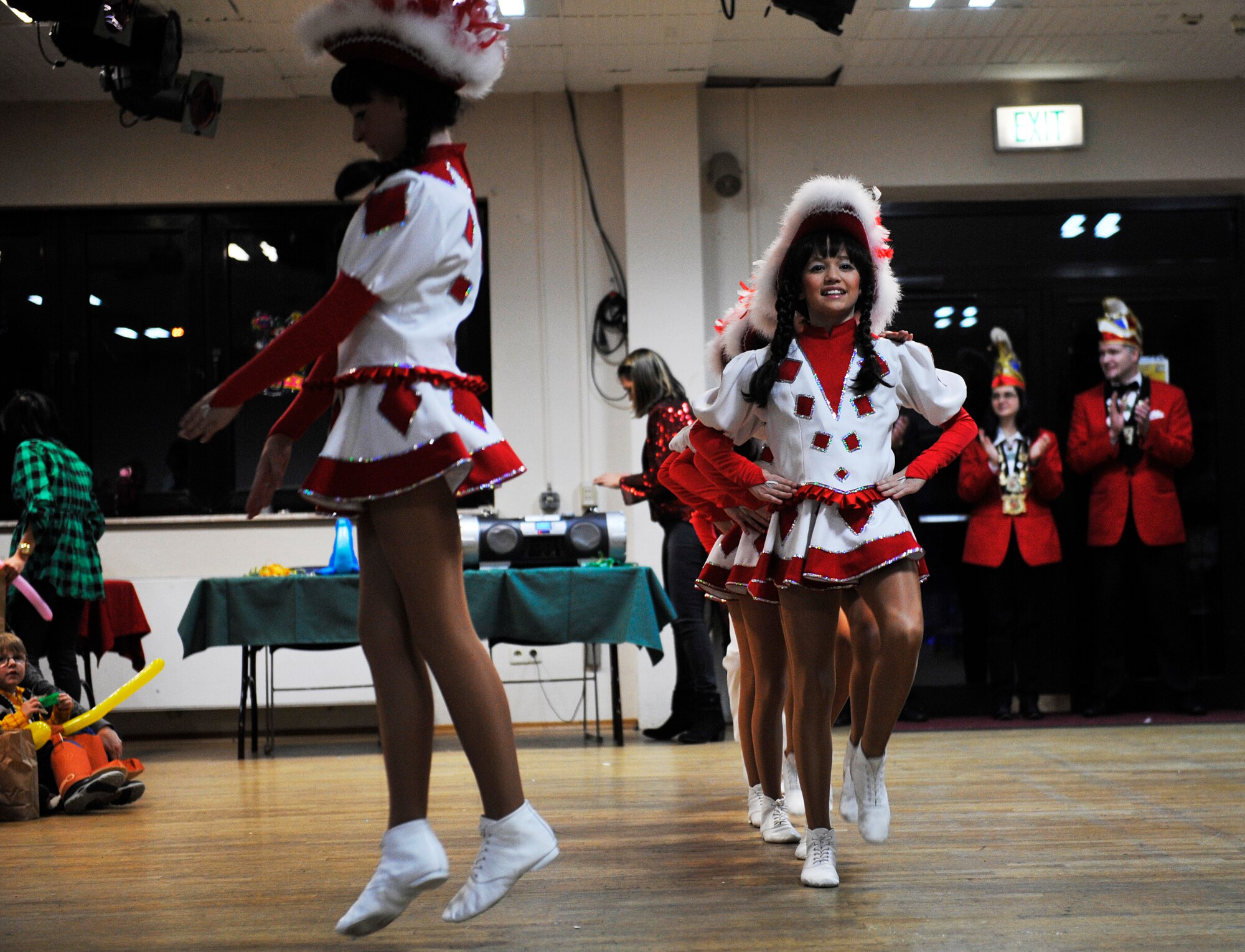 A dancing group, or “jugendgarde,” from the dance club “Unterhaltungsverein Miesenbach Miesenbacher Viellaeppcher” perform a traditional dance during a Kinder Fasching celebration Jan. 25, 2016, at Ramstein Air Base, Germany. The entertainment club is one of the biggest carnival clubs in the West Palatinate with nearly 400 members. (U.S. Air Force photo/Airman 1st Class Larissa Greatwood)