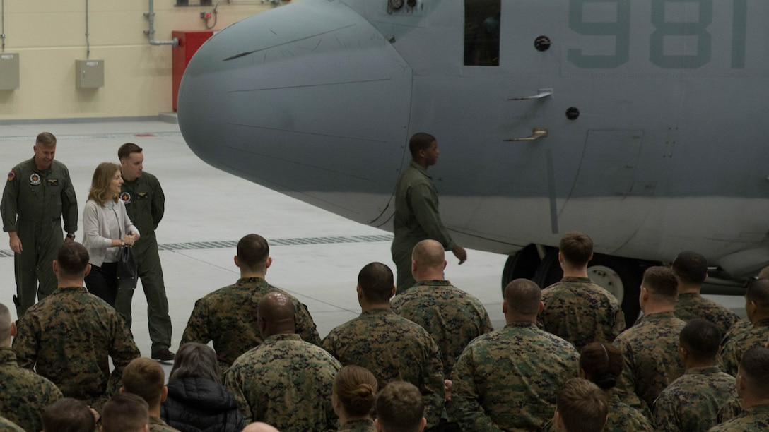 Caroline B. Kennedy, U.S. ambassador to Japan, speaks to Marines with Marine Aerial Refueler Transport Squadron 152 (VMGR-152) at Marine Corps Air Station Iwakuni, Japan, Jan. 28, 2016. This is Ambassador Kennedy’s first official visit to MCAS Iwakuni. While at the squadron’s hangar, Kennedy viewed a KC-130J Super Hercules aircraft, gaining an understanding on the multiple capabilities of the aircraft in the Pacific theater. This visit also helped the ambassador better understand MCAS Iwakuni’s community and witness the ongoing transformation of the air station through the multitude of construction projects. 