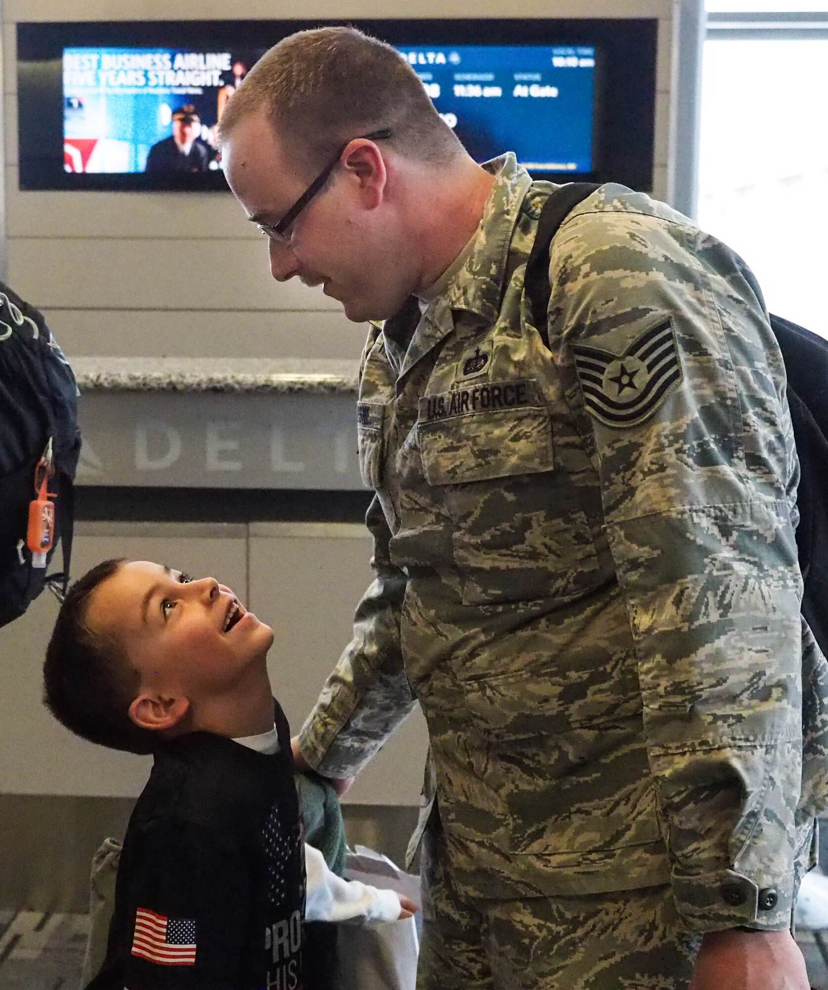 Members of the 934th Force Support Squadron return Jan. 25 from their deployment to Southwest Asia. (Air Force Photo/Paul Zadach)