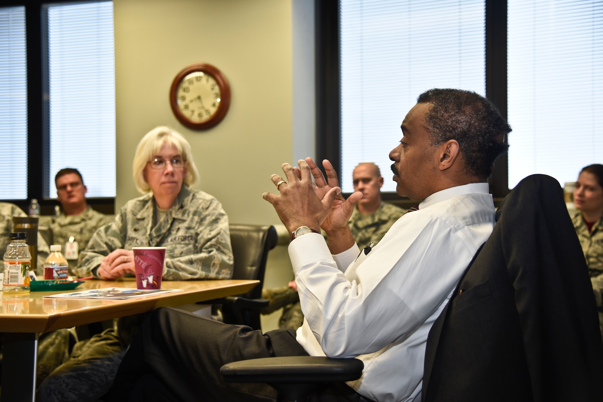 Dr. Jonathan Woodson, Assistant Secretary of Defense for Health Affairs, speaks with members of the 92nd Medical group during a tour Jan. 15, 2016, at Fairchild Air Force Base, Wash. The tour was part of the testing and rollout process for the Defense Department’s new Electronic Health Record program, a graduated platform for DOD integration with the Department of Veterans Affairs and other healthcare network partners. (U.S. Air Force photo/Airman 1st Class Taylor Bourgeous)