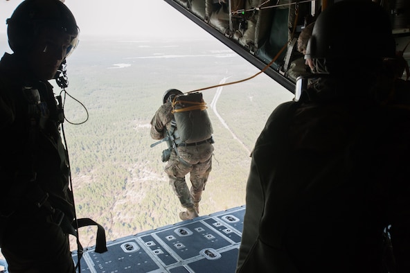 7th Group Soldiers Conduct Airborne Operation > Eglin Air Force Base 