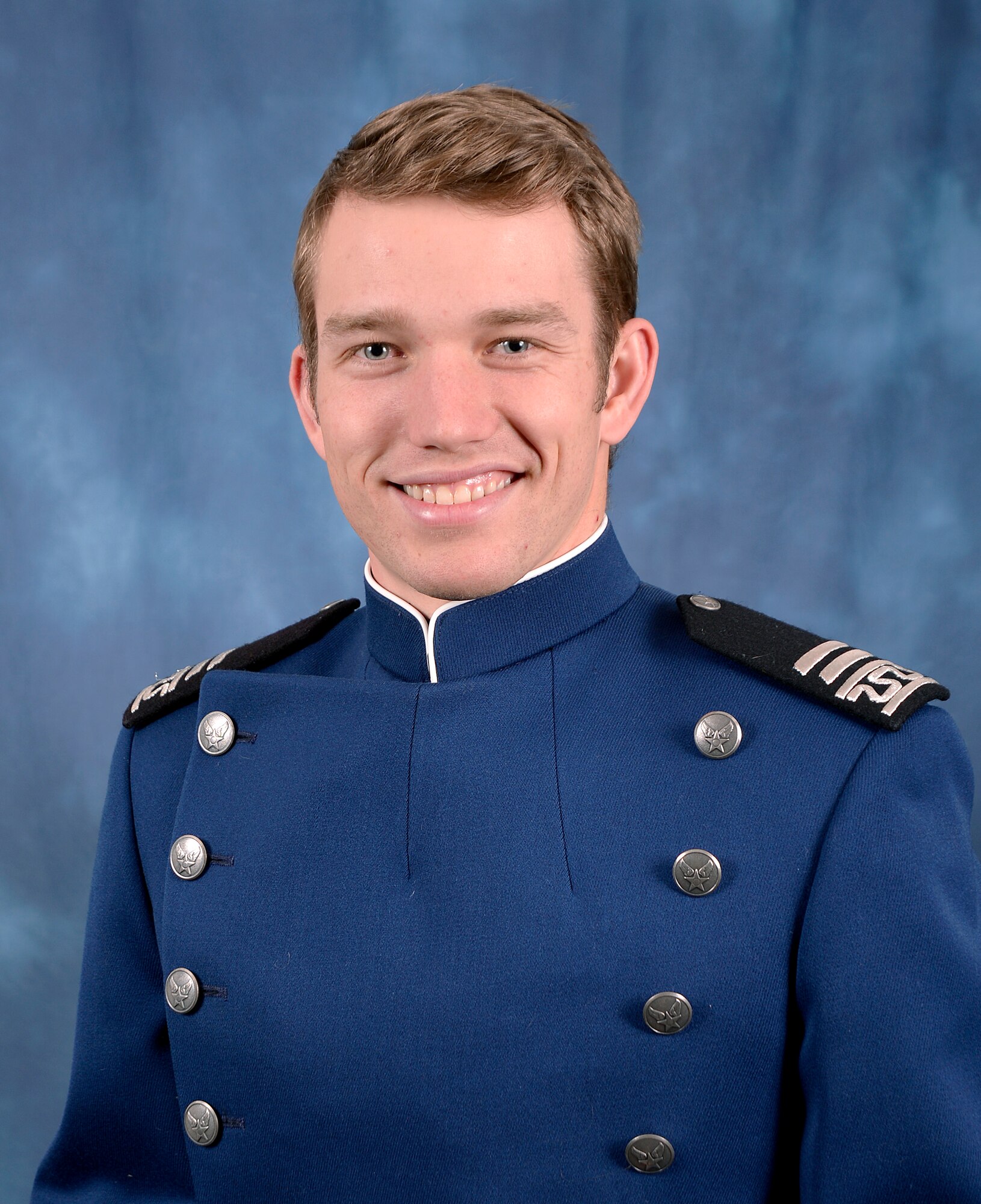 Cadet 1st Class Christopher
Dylewski (U.S. Air Force photo/Jason Gutierrez)
