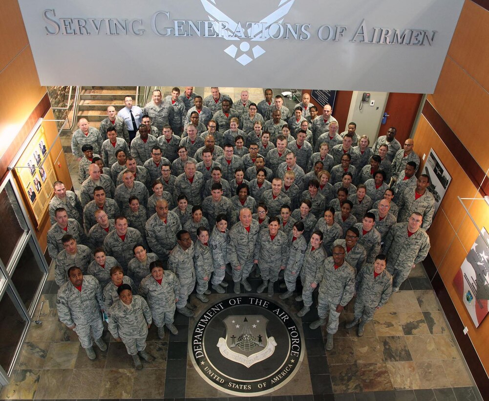 Service members from the Air Reserve Personnel Center have their photo taken after an enlisted call hosted by Chief Master Sgt. Mitchel Brush, senior enlisted leader to Gen. Frank Grass, Chief of the National Guard Bureau, Jan. 29, 2016, on Buckley Air Force Base, Colo. (U.S. Air Force photo/Master Sgt. Richard Grybos)