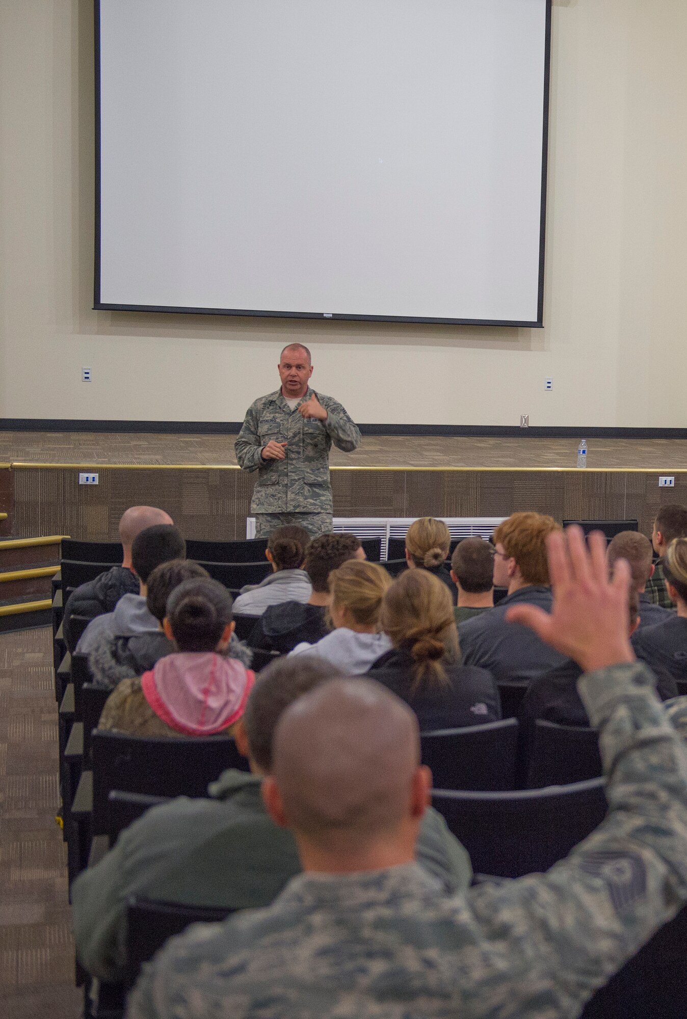 Command Chief Master Sergeant of the Air National Guard James W. Hotaling visits the 124th Fighter Wing at Gowen Field, Boise, Idaho, Jan. 9, 2016. Chief Master Sgt. James W. Hotaling took time during the visit to speak with 124th Fighter Wing’s junior enlisted Airmen during an enlisted all call. (U.S. Air National Guard Photos by Tech. Sgt. Sarah Pokorney)
