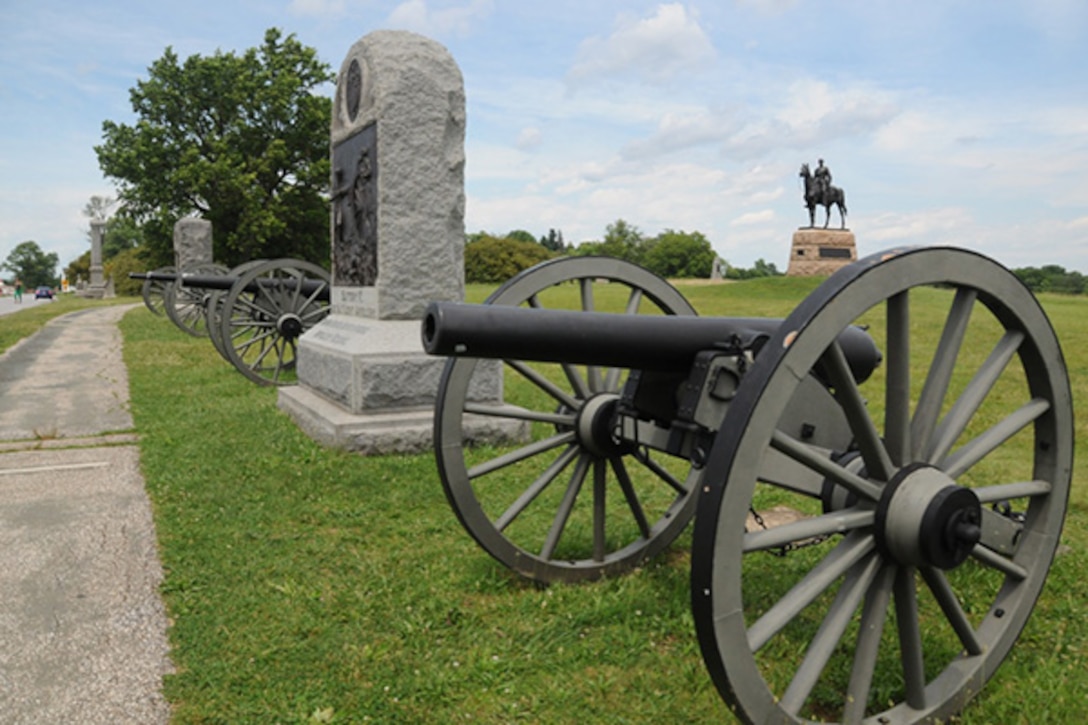 Cannons and monuments can be found all over the battlefield where Union and Confederate soldiers fought the Battle of Gettysburg. DoD photo by Marine Corps Cpl. Cedric Haller