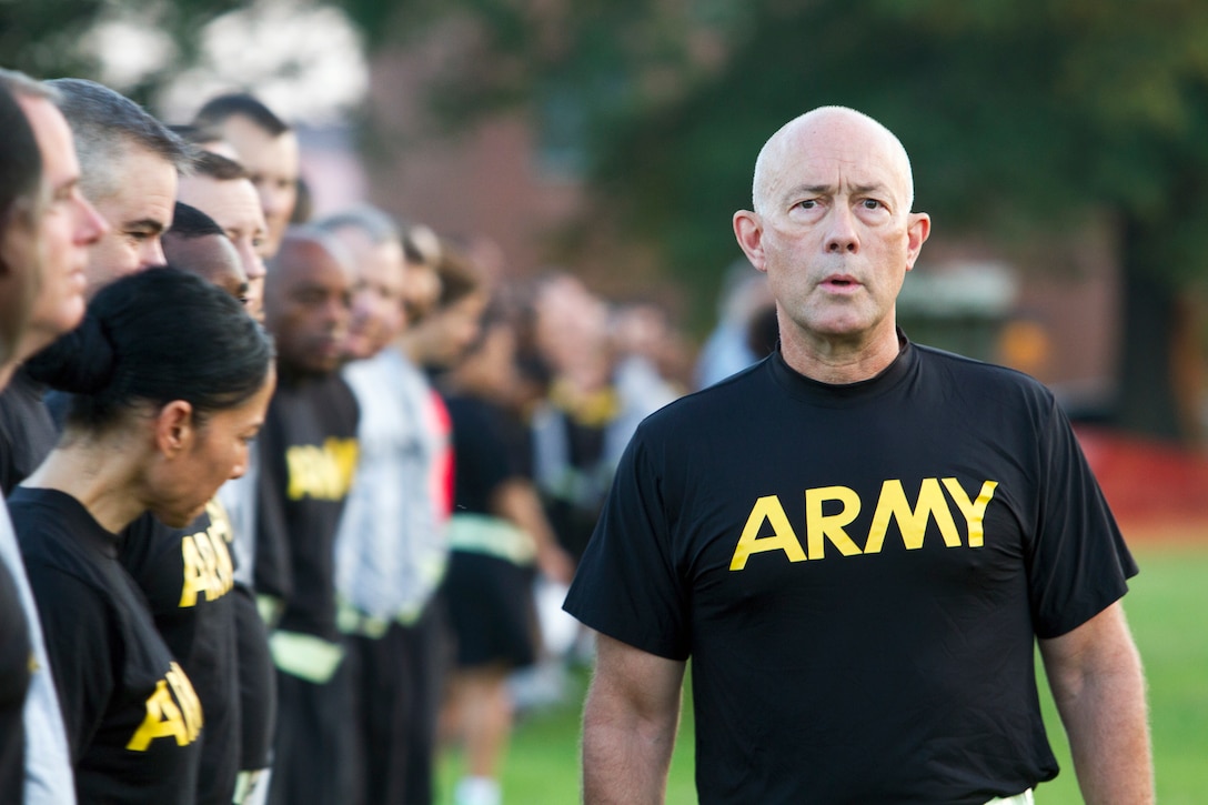 LTG Charles D. Luckey, the 33rd Chief of Army Reserve and 8th Commanding General U.S. Army Reserve Command, meets with Soldiers assigned to Headquarters and Headquarter Company, USARC, before an early-morning run around North Post on Fort Bragg, N.C., on July 6, 2016. After the run, Luckey spent several minutes talking to Soldiers and closed out the formation with the Soldiers’ Creed. Luckey was sworn in June 30, 2016 as the senior leader for nearly 200,000 Army Reserve Soldiers across all 50 states and U.S. territories. (Army Photo by Master Sgt. Mark Bell / Released)