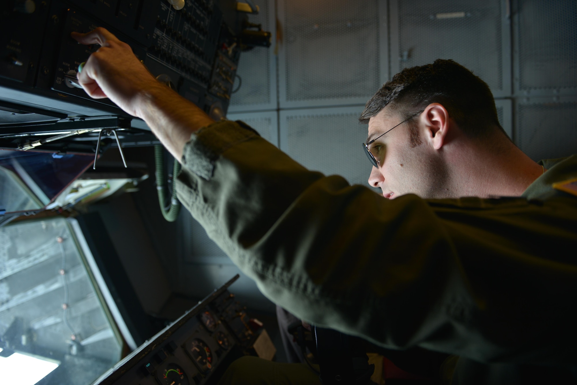 U.S. Air Force Senior Airman Erik Henry, 9th Air Refueling Squadron boom operator, refuels U.S. Air Force F-35A Lightning IIs from a KC-10 Extender over the Atlantic Ocean June 30, 2016. The F-35s traveled to Fairford, England, to support and perform in the Air Combat Command Heritage Flight for the Royal International Air Tattoo. (U.S. Air Force photo by Staff Sgt. Natasha Stannard)