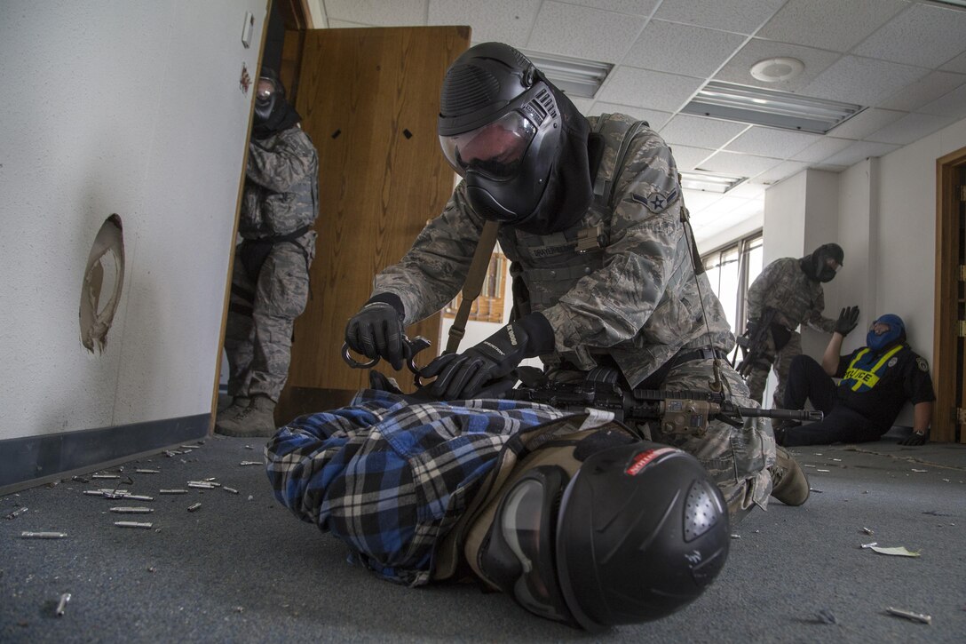 673d Security Forces Squadron conducts high risk response training