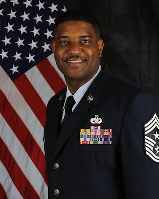 Chief Master Sgt. Phillip Easton official photo. (U.S. Air Force photo)