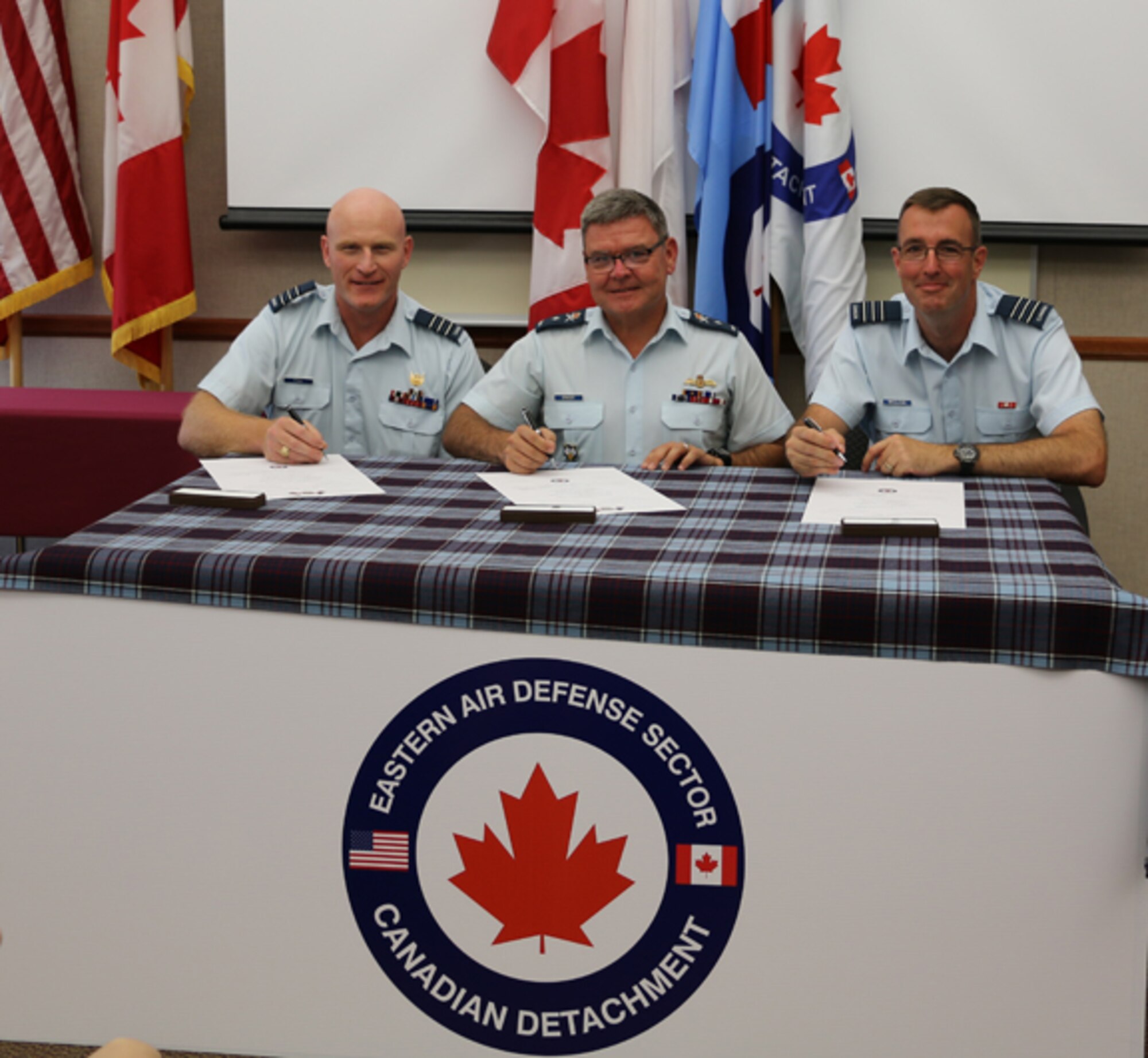 EADS Welcomes New Canadian Commander