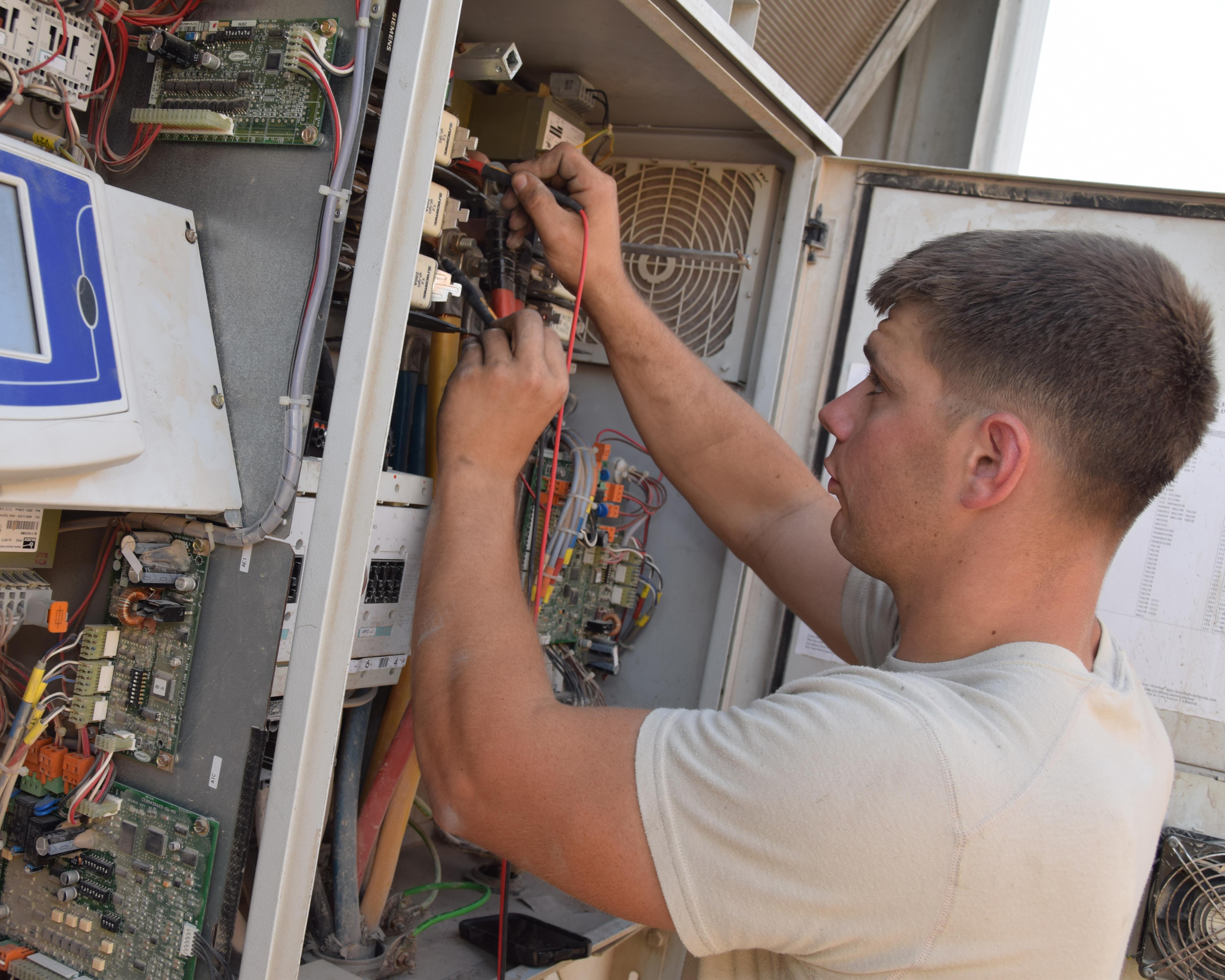 HVAC keeps AUAB chilled > U.S. Air Forces Central Command > Article Display