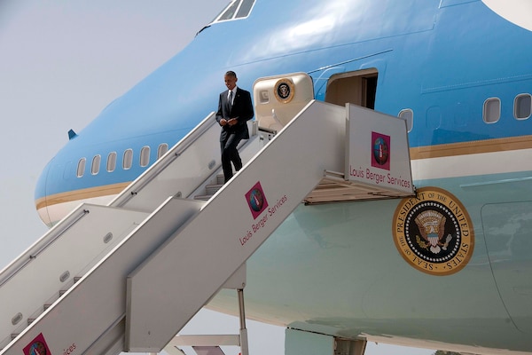 President Barack Obama departs Air Force One to begin his visit to Naval Station Rota, Spain, July 10, 2016. Navy photo by Petty Officer 1st Class Brian Dietrick
