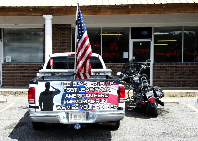 A magnetized memorial for U.S. Air Force Tech. Sgt. Lee “Blaster” Fulp was attached to the back of a truck, July 9, 2016, in Valdosta, Ga. The truck acted as a tail when family and friends rode in memory of Fulp. (U.S. Air Force photo by Airman 1st Class Janiqua P. Robinson/Released)