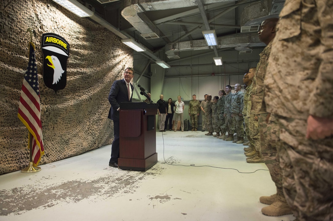 Defense Secretary Ash Carter speaks to troops in Baghdad, July 11, 2016. DoD photo by Navy Petty Officer 1st Class Tim D. Godbee