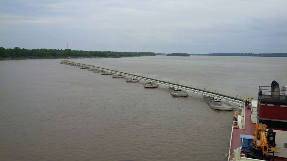 USACE Memphis District Dredge Hurley
