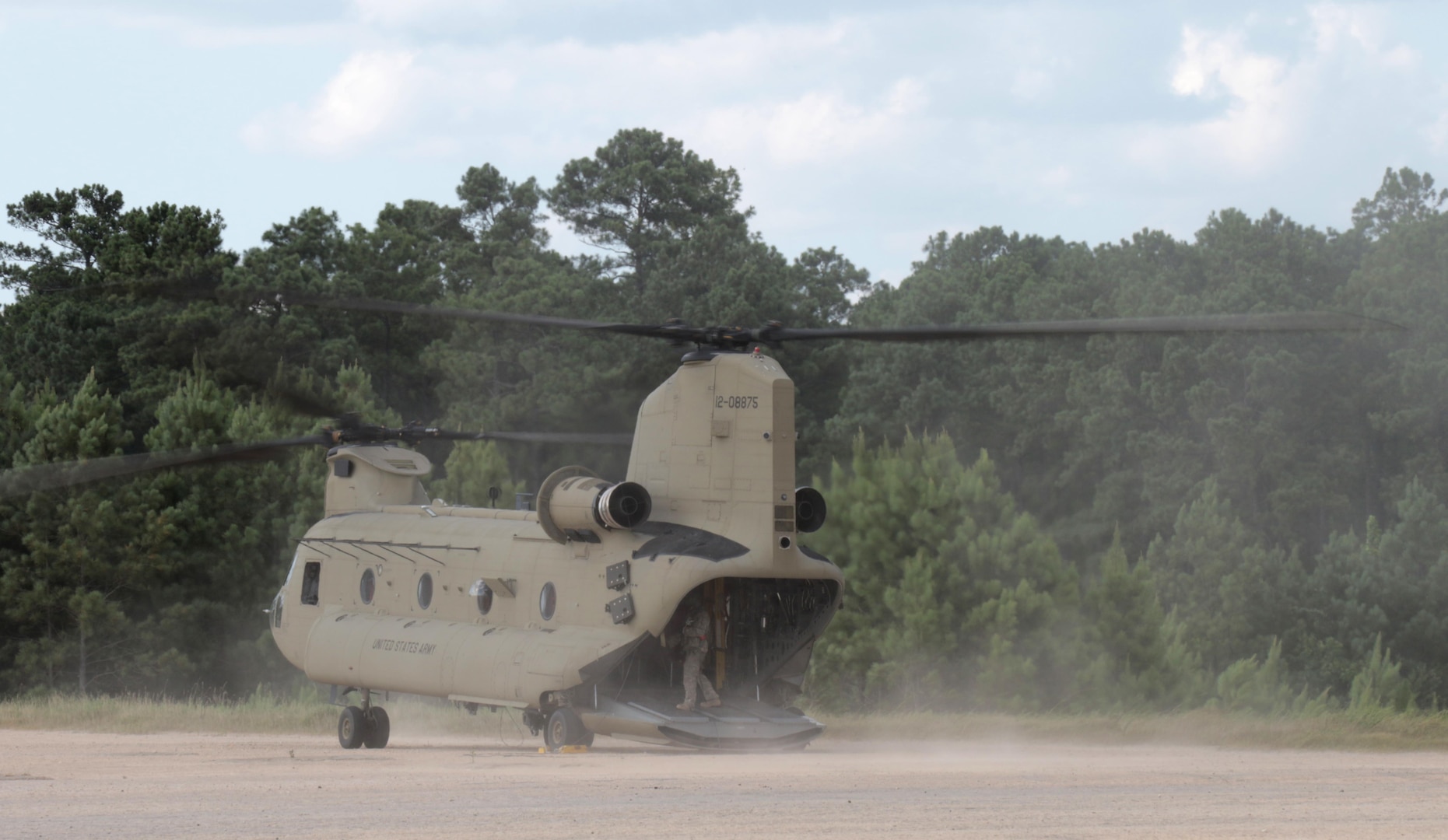 A CH-47 Chinook from the Maryland National Guard's  B Company, 3rd Battalion, 126th Aviation, prepares for takeoff at the Army’s Joint Readiness Training Center, Fort Polk, Louisiana, July 13, 2016.  The aviators join more than 5,000 Soldiers from other state Army National Guard units, active Army and Army Reserve troops as part of the 27th Infantry Brigade Combat Team task force.  