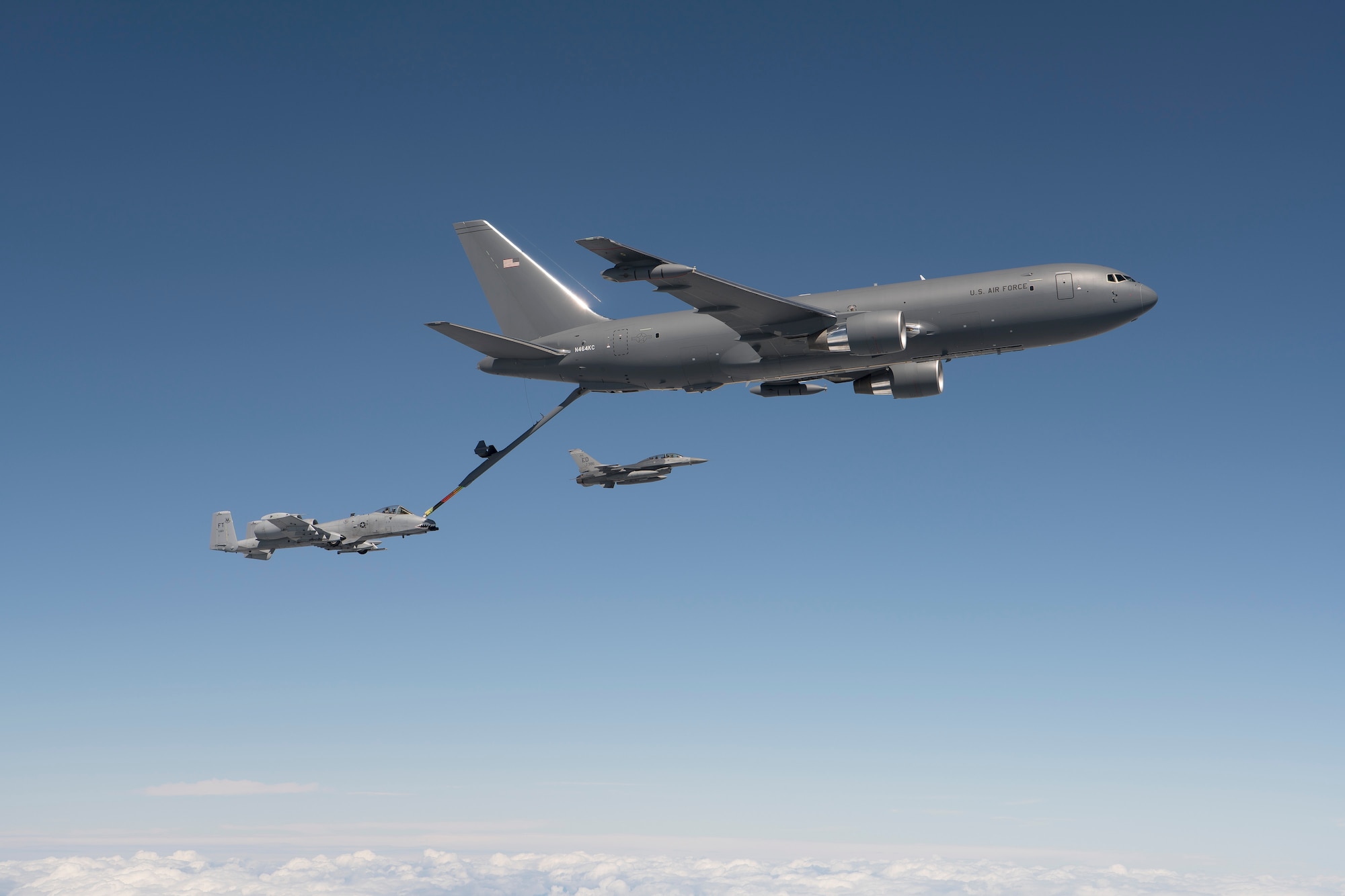 A KC-46 Pegasus refuels an A-10 Thunderbolt II with 1,500 pounds of fuel July 15, 2016. The mission was the last of all flight tests required for the tanker’s Milestone C production decision. (Boeing photo/John D. Parker)