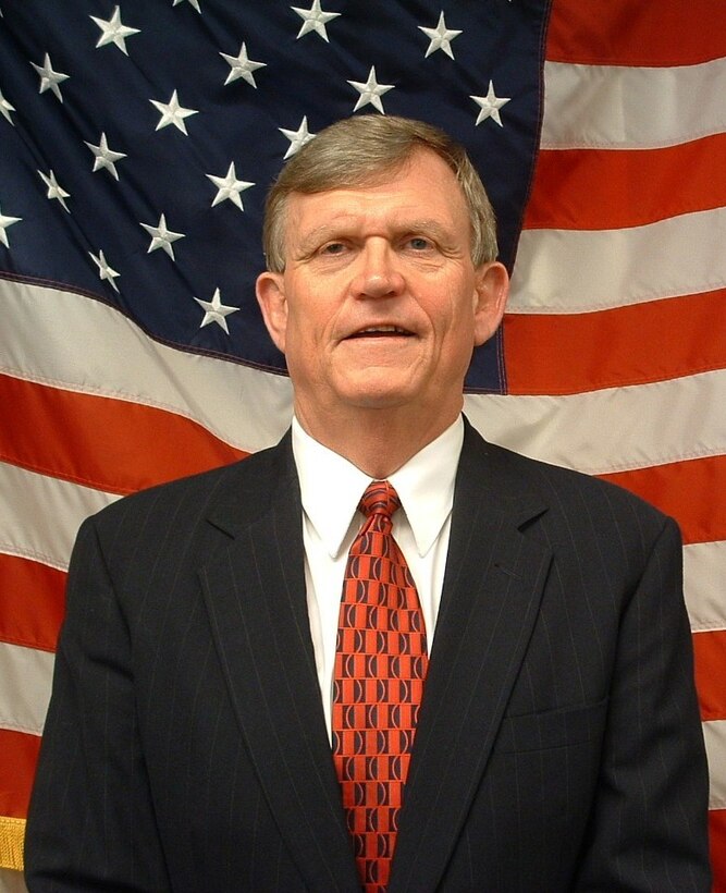 David C. Ennis, former deputy commander at DLA Distribution San Joaquin, Calif., will be inducted into the DLA Hall of Fame