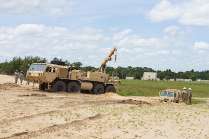 950th Support Maintenance Company Vehicle Recovery