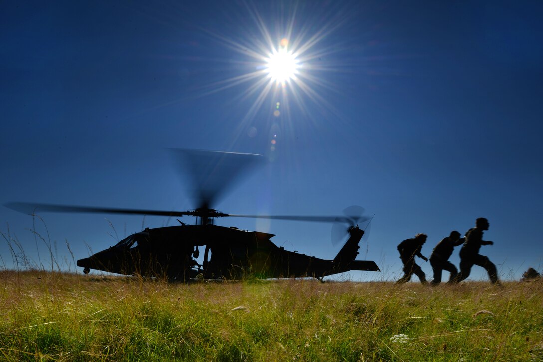 U.S. and NATO troops participate in Advanced Casualty Sustainment Care Medical Training, a course the International Special Training Centre hosted in Pfullendorf, Germany, July 20, 2016. The multinational students received the training to enhance their medical skills to support NATO troops. Army photo by Jason Johnston