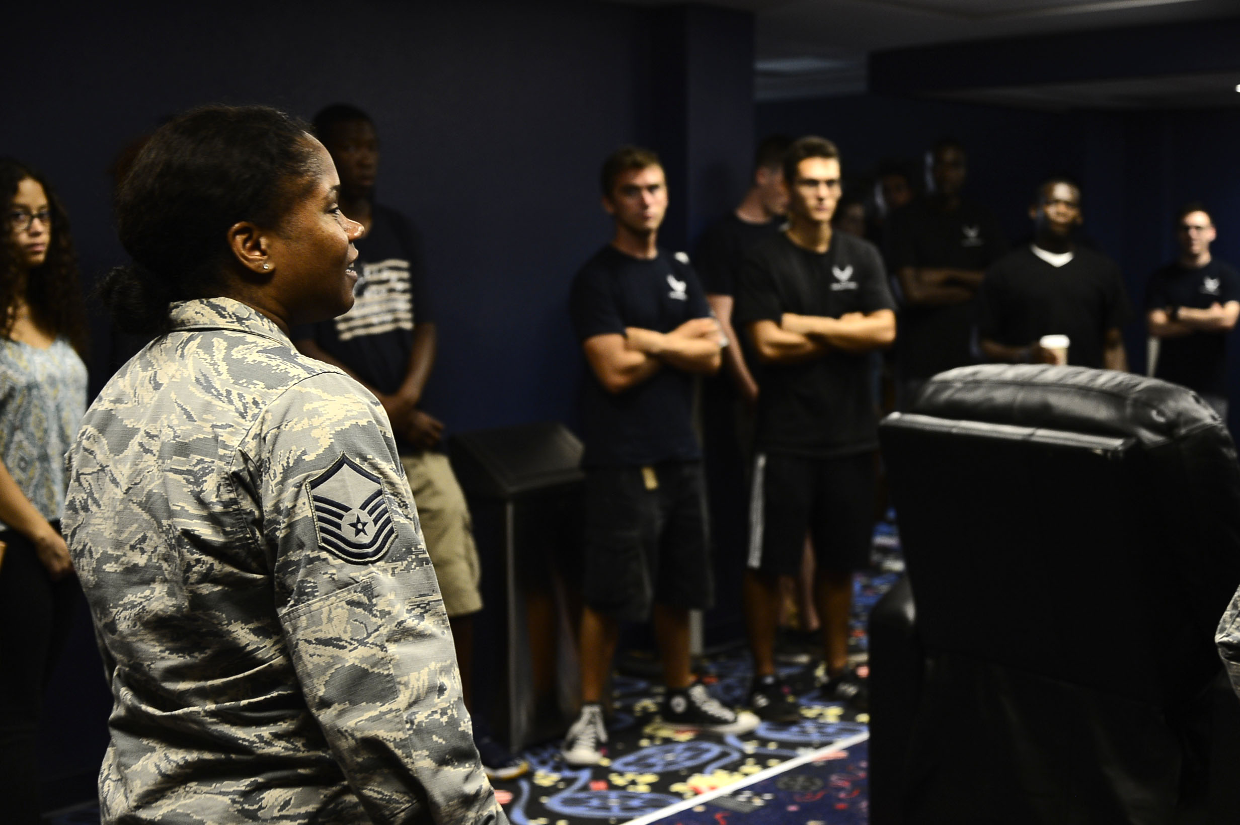 St. Pete Delayed Entry Program visits MacDill MacDill Air Force