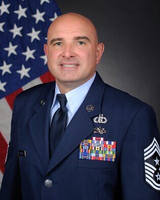 Official photo of Chief Master Sgt. Christopher Yevchak. (U.S. Air Force photo)