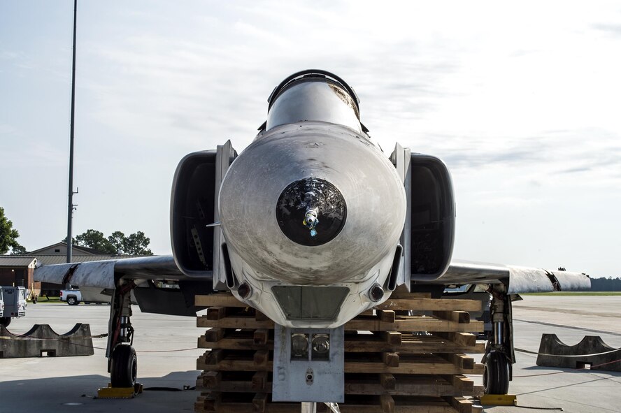 An F-4 Phantom II sits on wood pallets, July 21, 2016, at Moody Air Force Base, Ga. The F-4 came to Moody in preparation for its move to Excel, Ala., where it will sit as a static display at The Veteran’s Memorial Park. (U.S. Air Force photo by Airman 1st Class Janiqua P. Robinson)