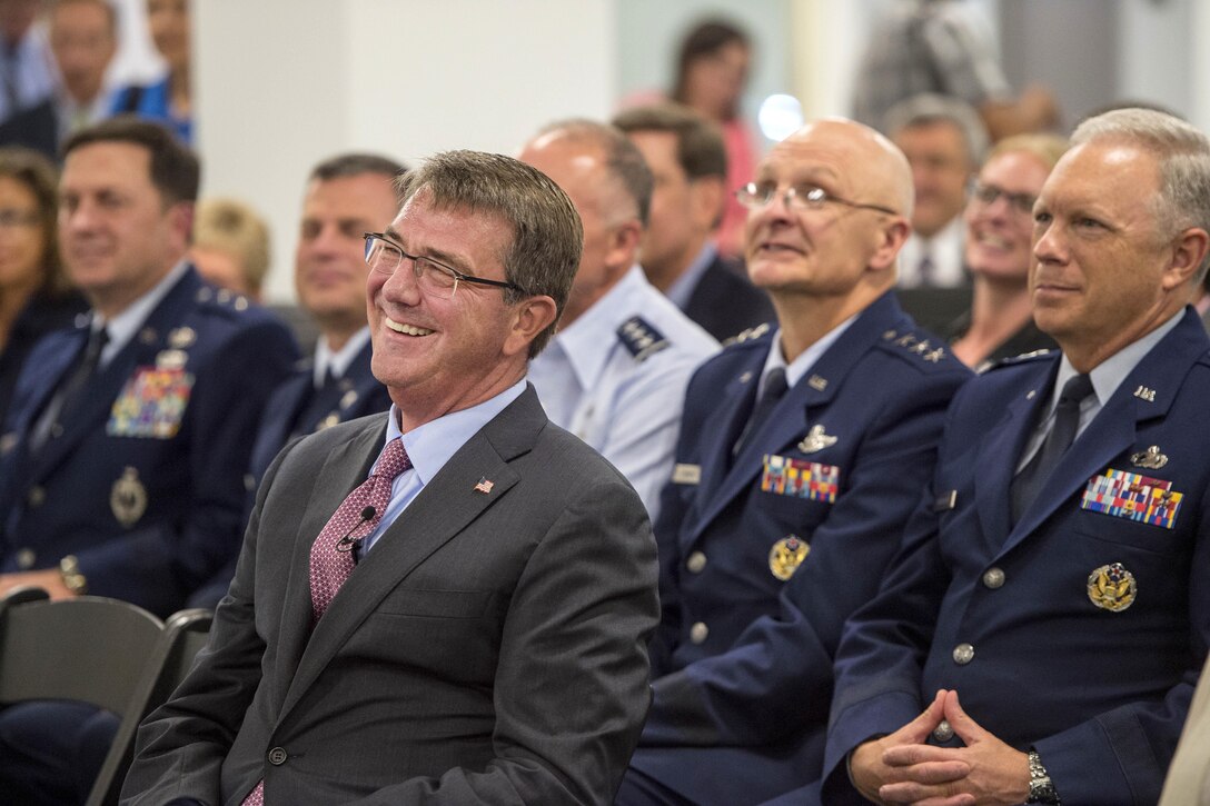 Defense Secretary Ash Carter listens to remarks during a meeting at the new Defense Innovation Unit Experimental, or DIUx, office, in Boston, July 26, 2016. DoD photo by Air Force Tech. Sgt. Brigitte N. Brantley