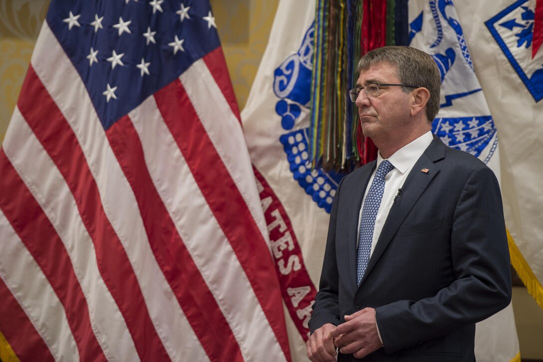 Defense Secretary Ash Carter prepares to speak to deploying soldiers during a visit to Fort Bragg, N.C., July 27, 2016. DoD photo by Air Force Tech. Sgt. Brigitte N. Brantley