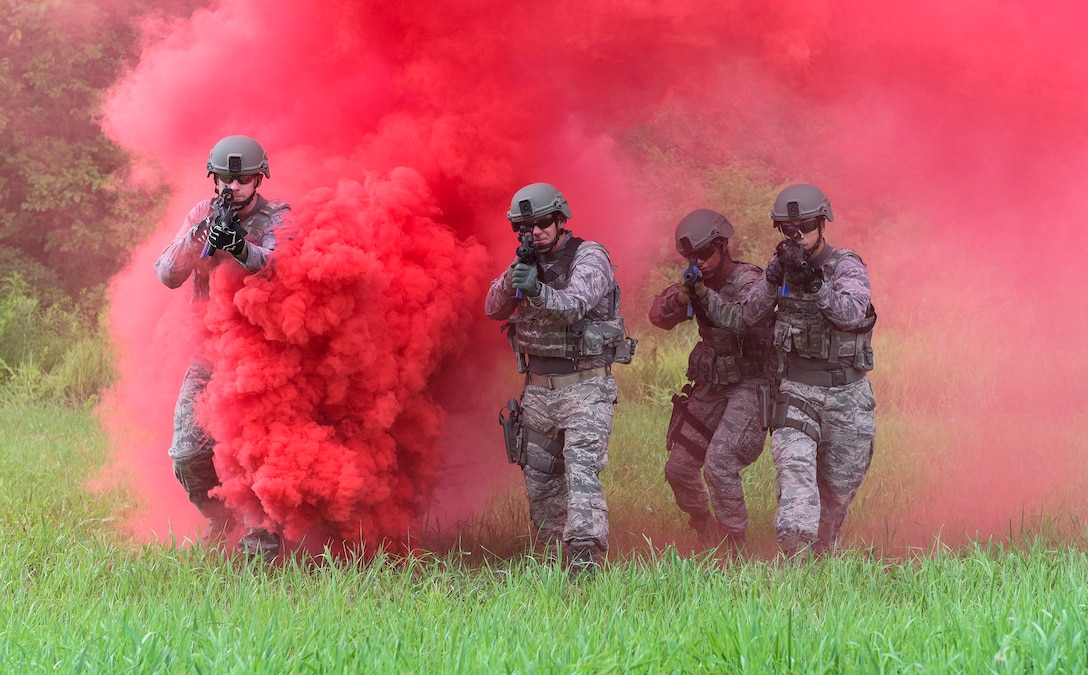 Security Forces ÒShoot, Move, CommunicateÓ training