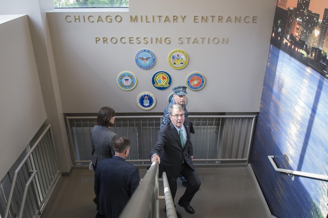 Defense Secretary Ash Carter meets with workers during a visit to the Chicago Military Entrance Processing Station in Chicago, July 28, 2016. DoD photo by Air Force Tech. Sgt. Brigitte N. Brantley