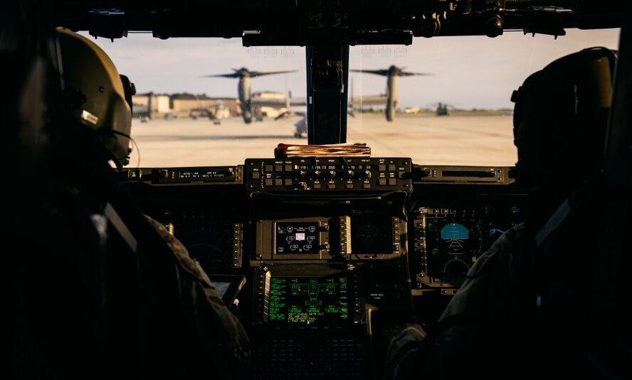 A U.S. Air Force and a U.S. Marine Corps CV-22 Osprey pilot assigned to the 8th Special Operations Squadron prepare for takeoff during Exercise Emerald Warrior 16, May 12, 2016, at Hurlburt Field, Fla. Emerald Warrior is a U.S. Special Operations Command sponsored mission rehearsal exercise during which
joint special operations forces train to respond to real and emerging worldwide threats. (U.S. Air Force photo by Senior Airman Jordan Castelan)
